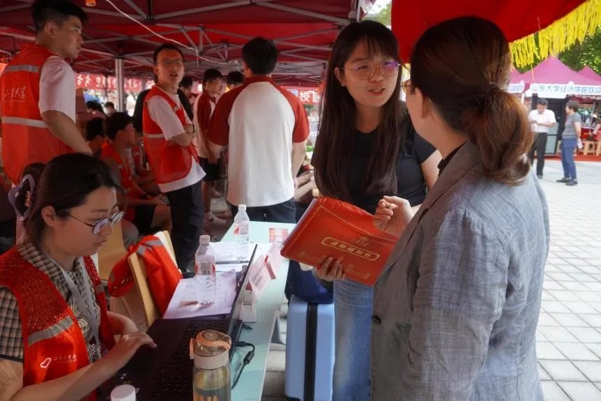 1725418483577007523.png bn6256p5.png